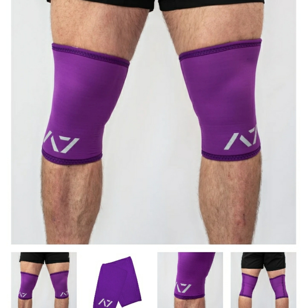 BRAND NEW! Unisex a7 international knee sleeves